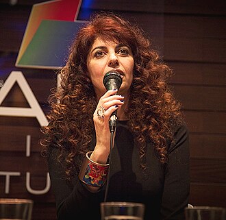 Retrato de Ana Arzoumanian